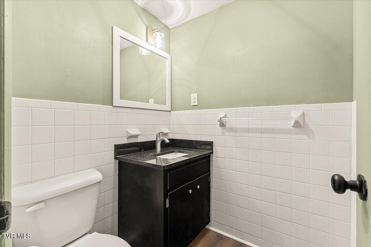 204 Thompson Street Kingsport, TN 37660 - Photo 24 of 46 25-128A3721