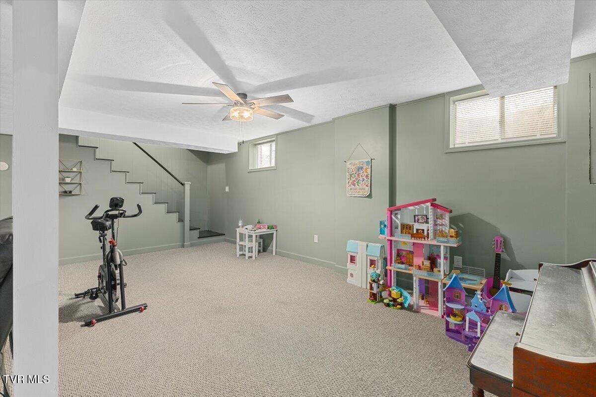 204 Thompson Street Kingsport, TN 37660 - Photo 26 of 46 27-128A3728