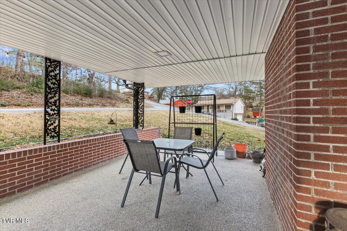 204 Thompson Street Kingsport, TN 37660 - Photo 29 of 46 32-128A3746