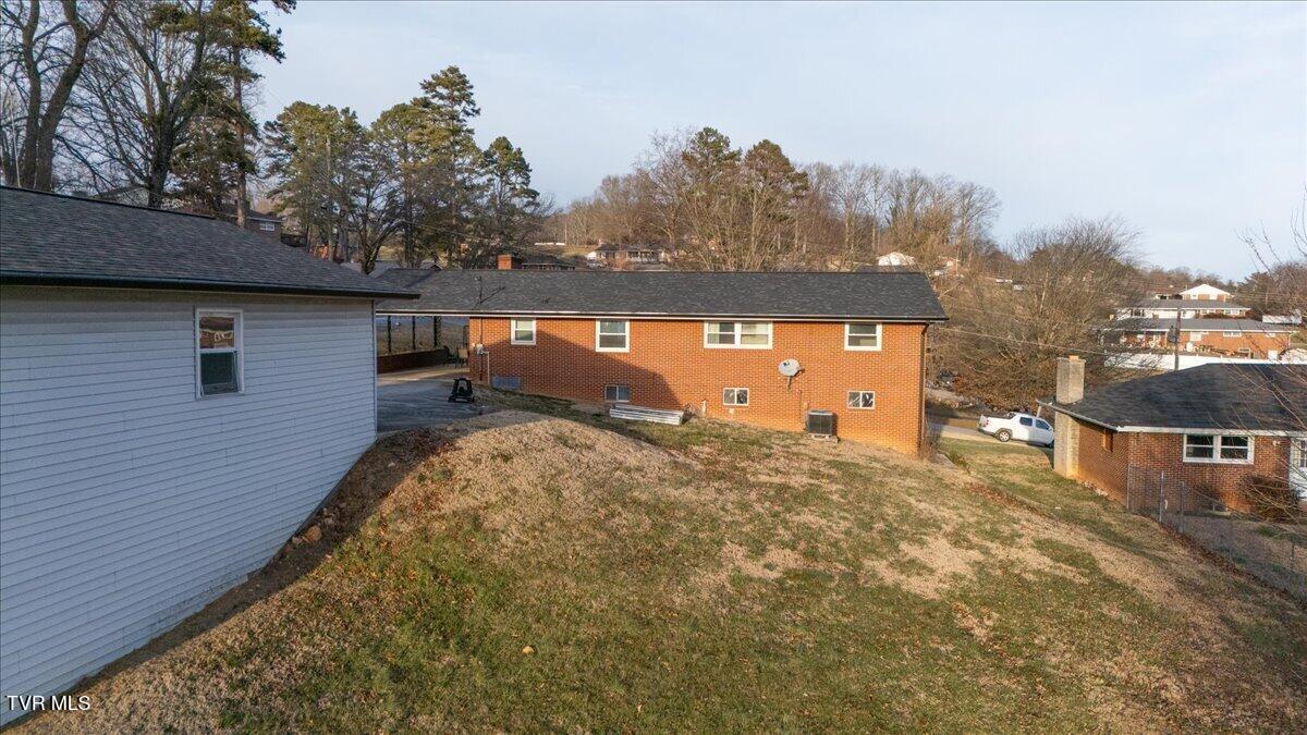 204 Thompson Street Kingsport, TN 37660 - Photo 40 of 46 48-DJI_20260129165824_0149_D