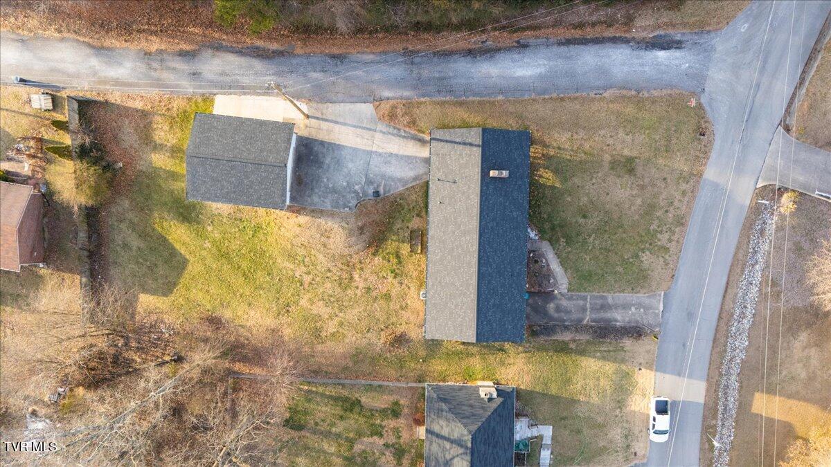 204 Thompson Street Kingsport, TN 37660 - Photo 42 of 46 44-DJI_20260129165304_0143_D