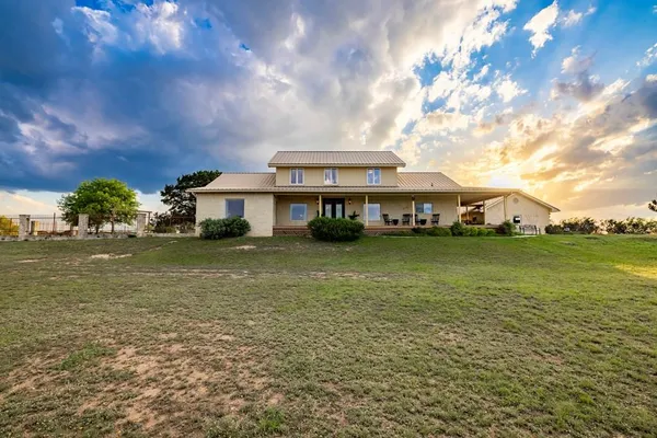 $1,090,000 | 247 Huntleigh Road South, Ingram, TX 78025