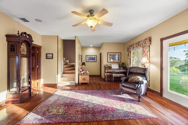 $1,090,000 | 247 Huntleigh Road South, Ingram, TX 78025