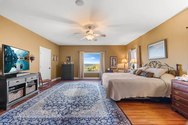 $1,090,000 | 247 Huntleigh Road South, Ingram, TX 78025