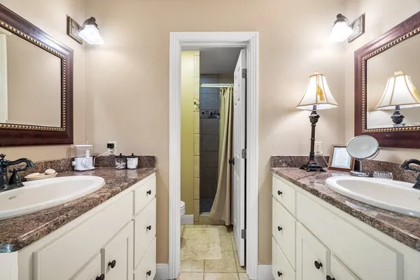$1,090,000 | 247 Huntleigh Road South, Ingram, TX 78025