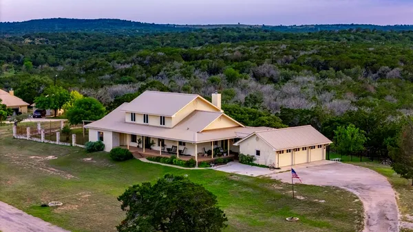 $1,090,000 | 247 Huntleigh Road South, Ingram, TX 78025