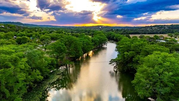 $1,090,000 | 247 Huntleigh Road South, Ingram, TX 78025