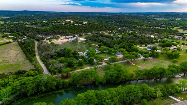 $1,090,000 | 247 Huntleigh Road South, Ingram, TX 78025