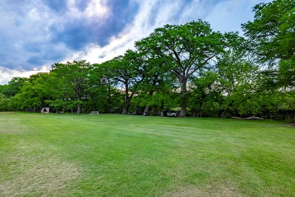 $1,090,000 | 247 Huntleigh Road South, Ingram, TX 78025