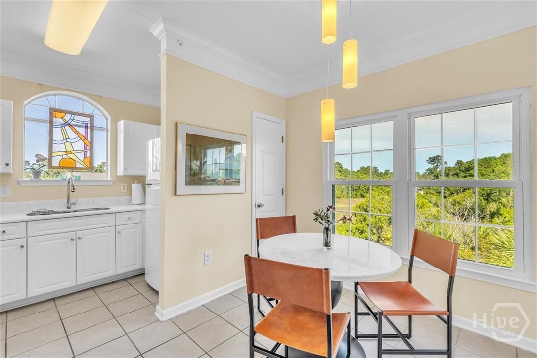 2431 Whitemarsh Way Savannah, GA 31410 - Photo 12 of 46