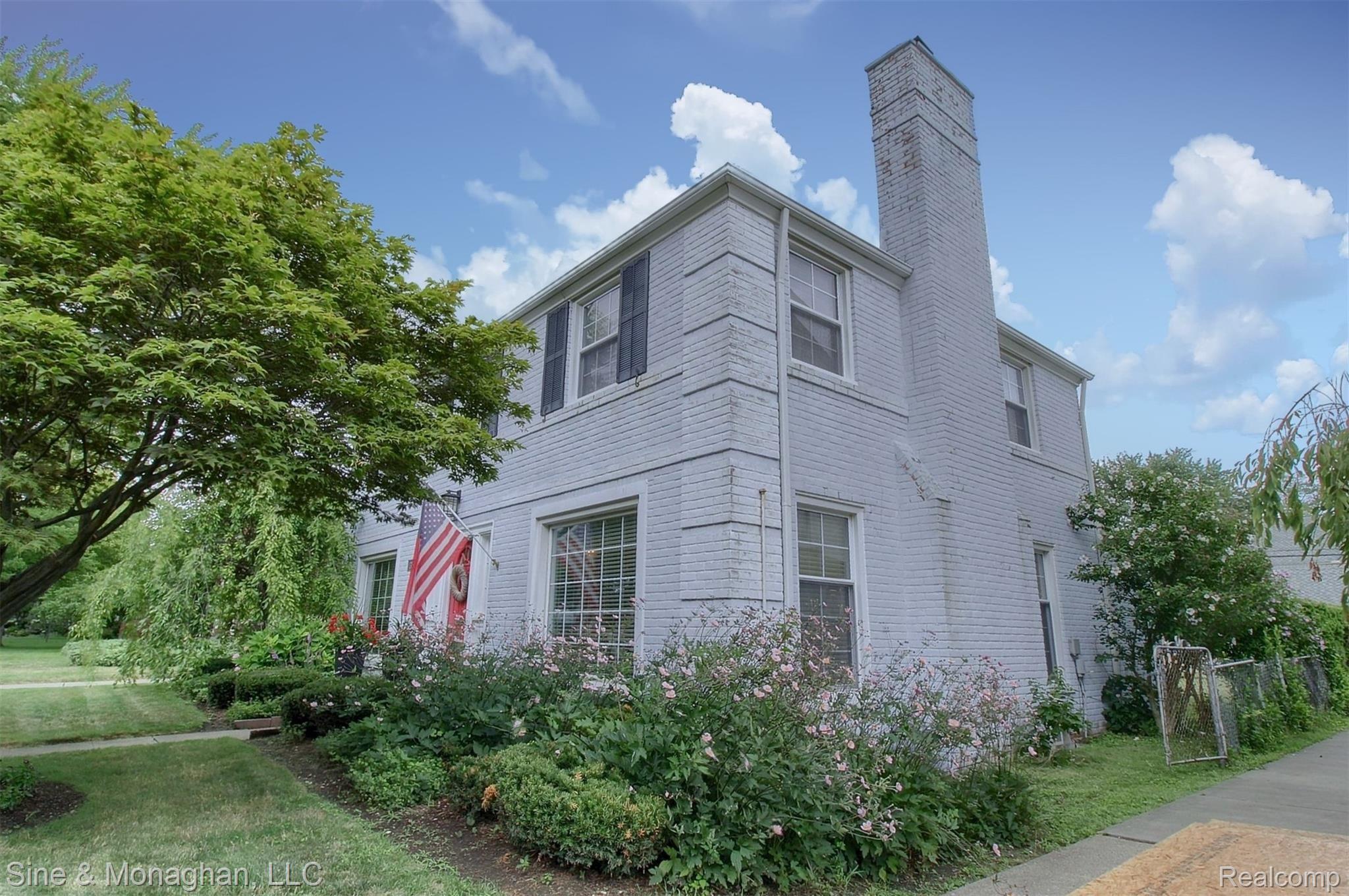 1354 Whittier Road Grosse Pointe, MI 48230 - Photo 39 of 40 3-Front 3rd View.jpg