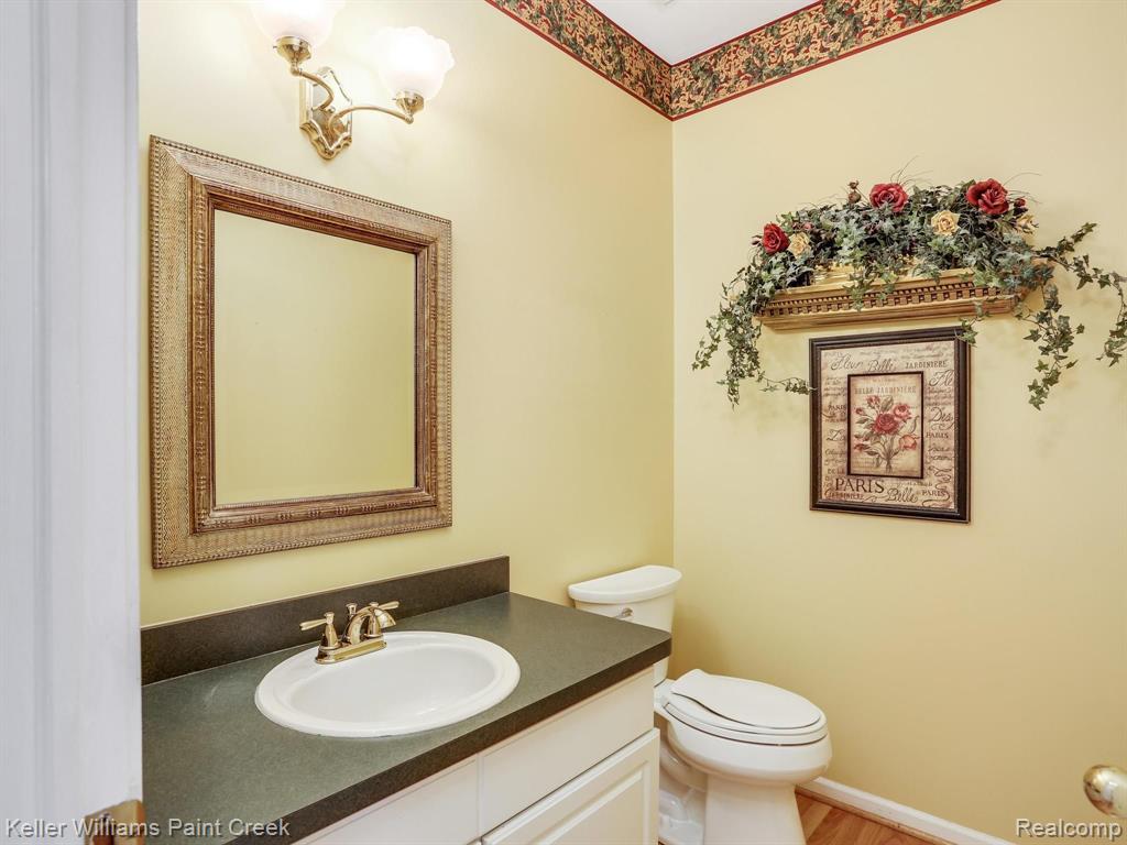 673 Lake Ridge Road Rochester Hills, MI 48307 - Photo 14 of 26