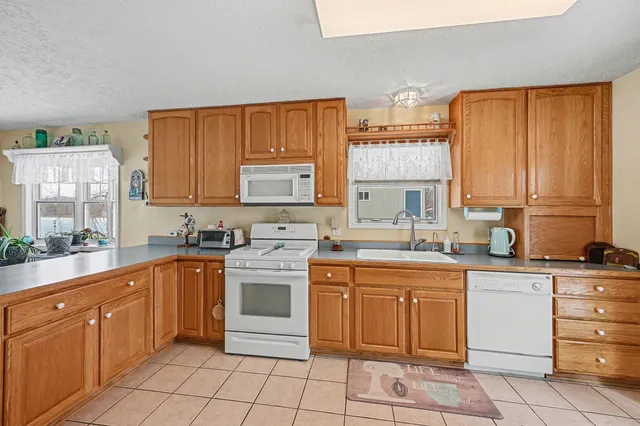 $391,000 | 5201 12 1/2 Mile Road, Burlington, MI 49029