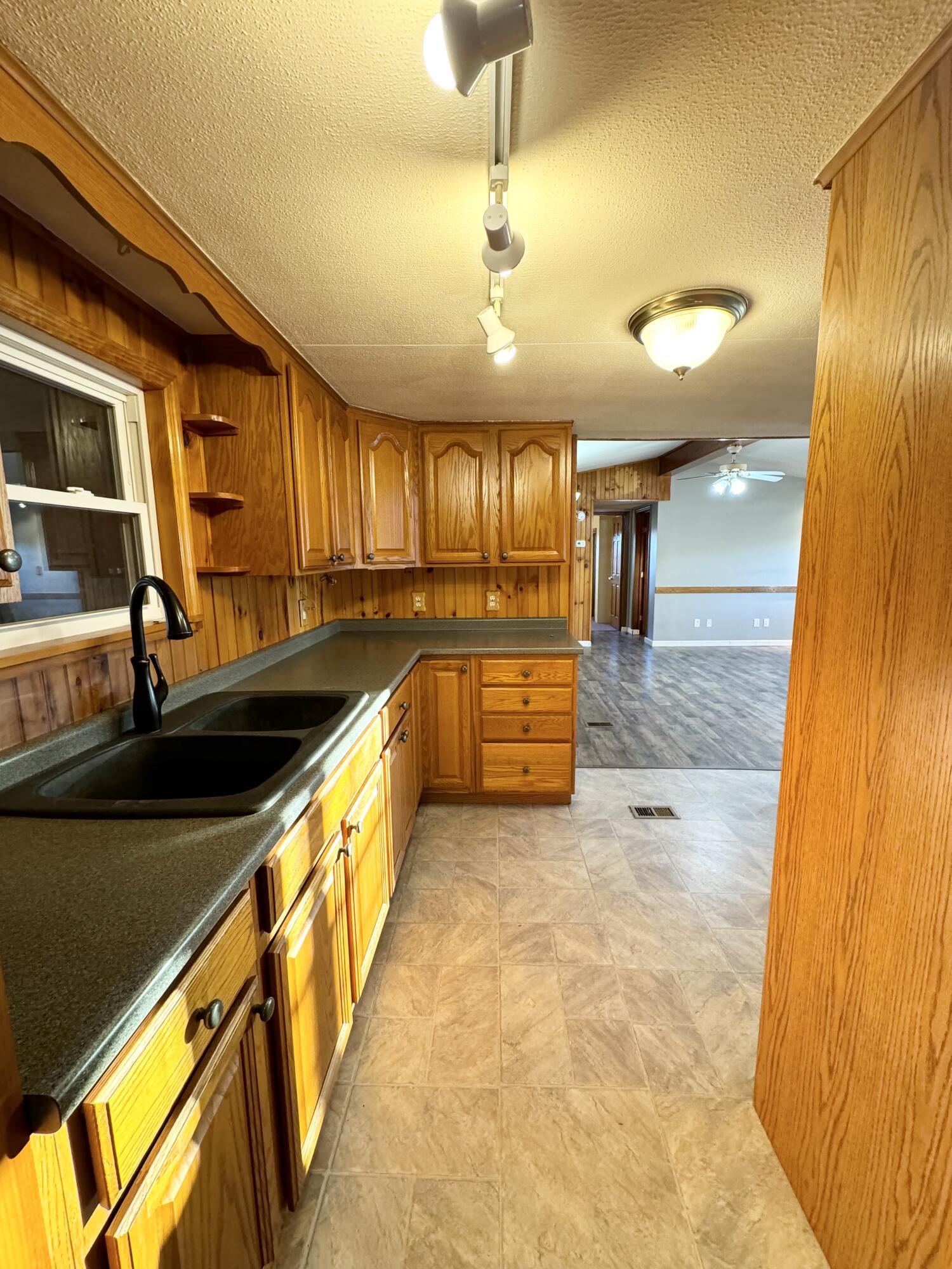 1692 Ridge Road Champlain, NY 12919 - Photo 15 of 44 Gallery Image 15
