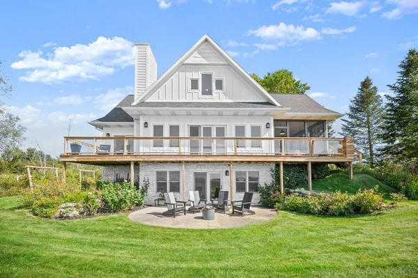 $1,549,000 | 7616 1st Street, Onekama, MI 49675