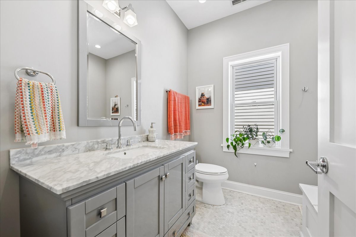 3739 North Ridgeway Avenue Chicago, IL 60618 - Photo 18 of 34