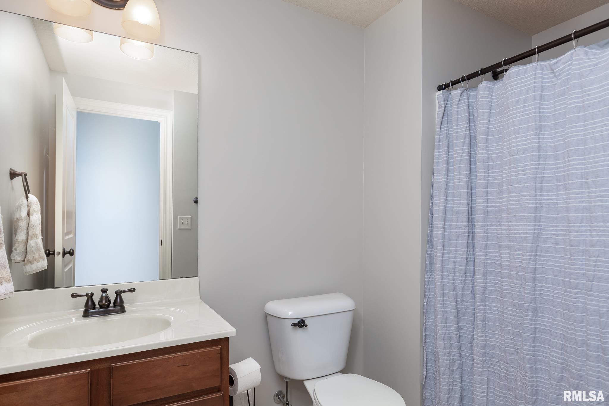 5448 Judge Road Bettendorf, IA 52722 - Photo 18 of 39 Gallery Image 18