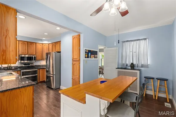 $699,900 | 7120 Lindell Boulevard, University City, MO 63130