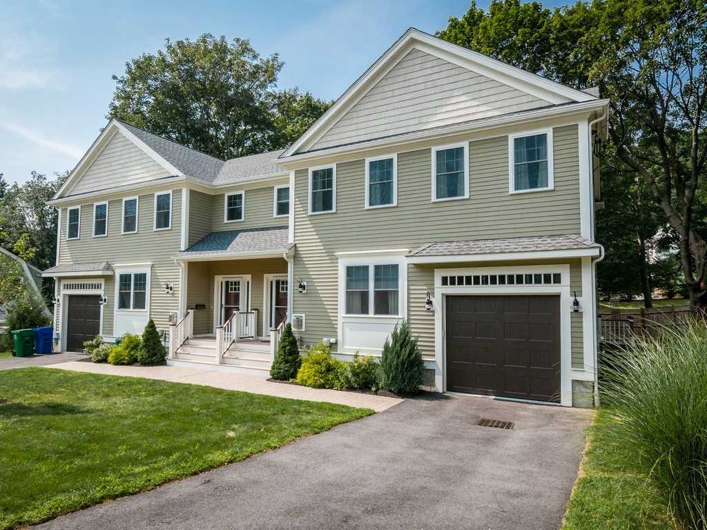 15 Margaret Road, Unit 1 Newton, MA 02461 - Photo 1 of 30 Gallery Image 1