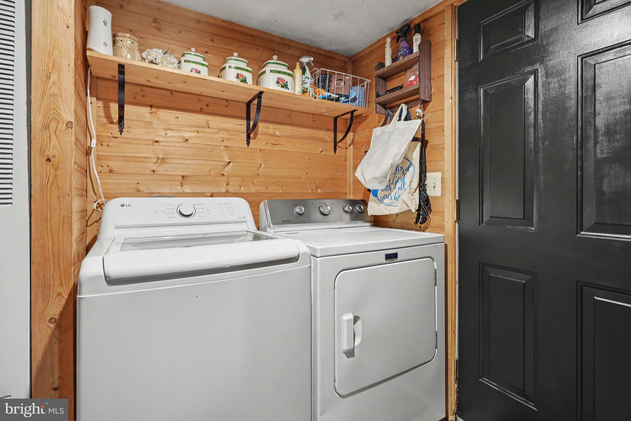 49 Pickett Road Dover, PA 17315 - Photo 17 of 34