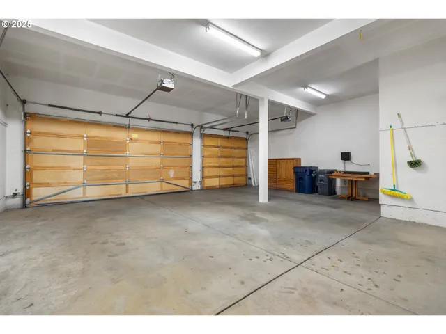 $1,100,000 | 60799 Currant Way, Bend, OR 97702