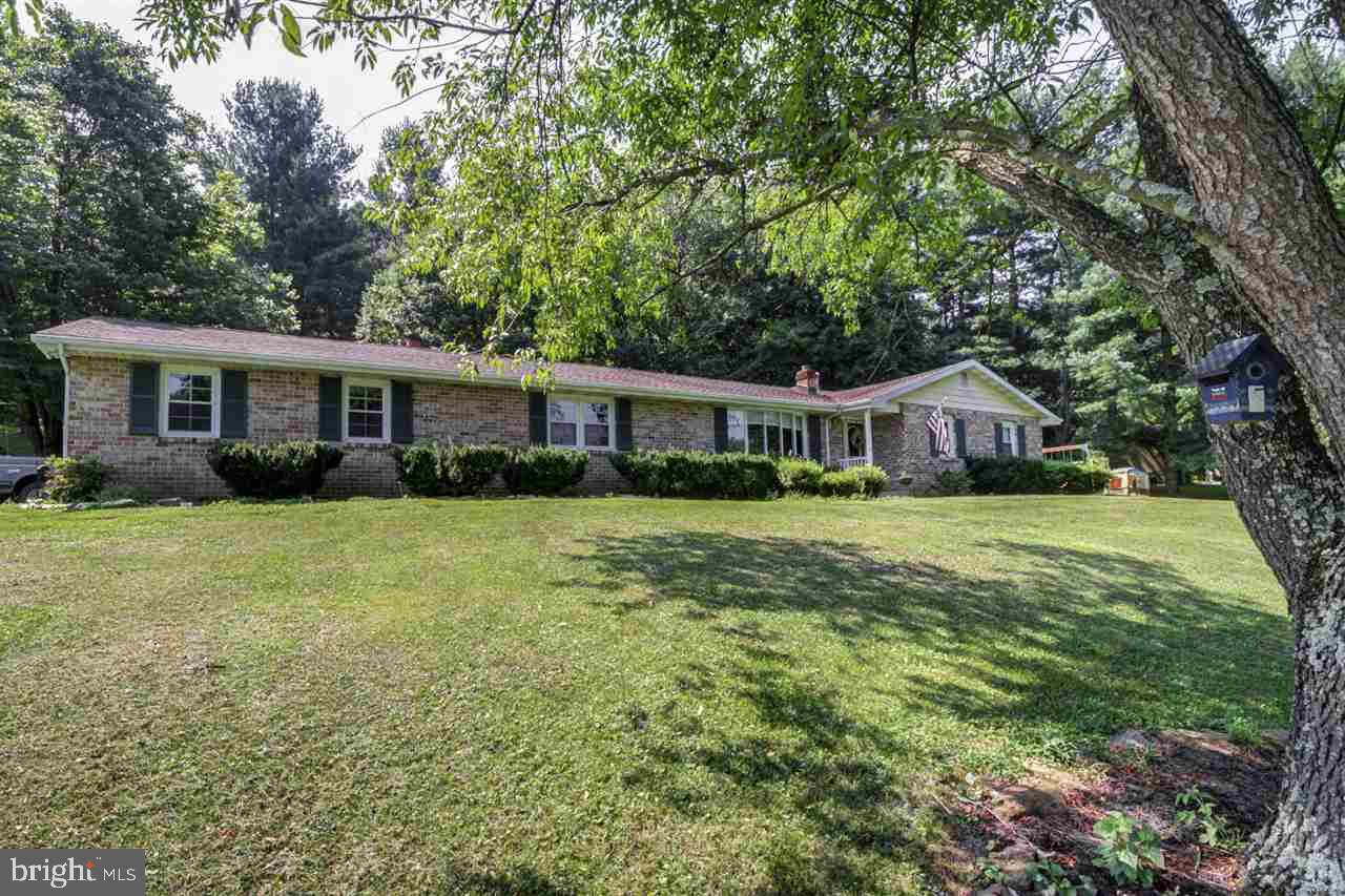 1638 West Woodbine Road Fawn Grove, PA 17321 - Photo 4 of 36 Gallery Image 4