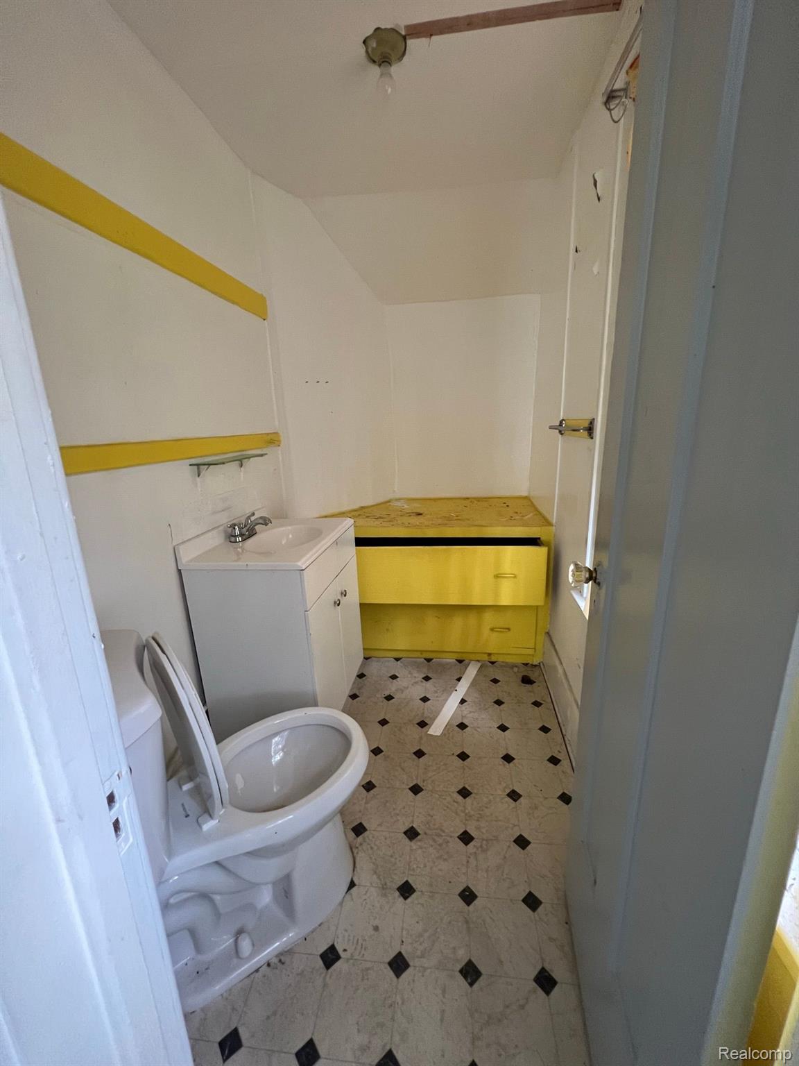 16816 Inverness Street Detroit, MI 48221 - Photo 16 of 23 Gallery Image 16