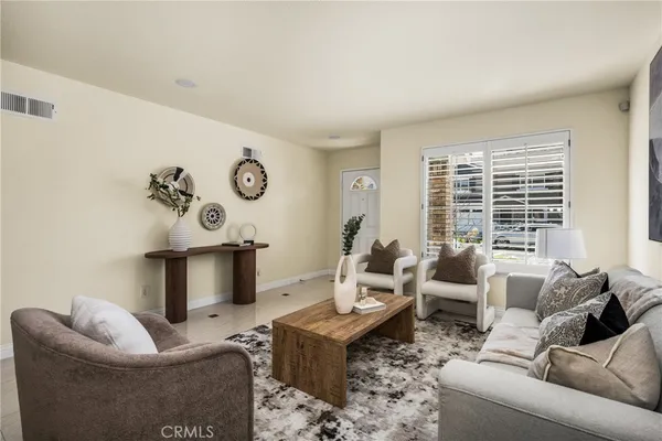 $1,988,000 | 7 Carriage Drive, Irvine, CA 92602