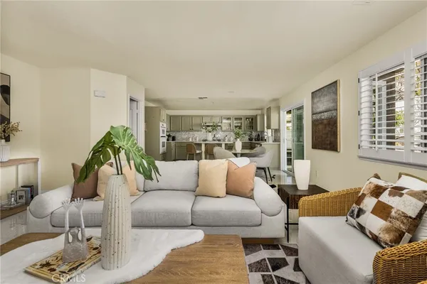 $1,988,000 | 7 Carriage Drive, Irvine, CA 92602