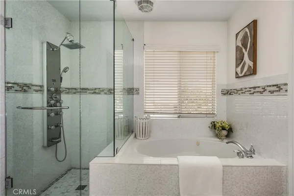 $1,988,000 | 7 Carriage Drive, Irvine, CA 92602