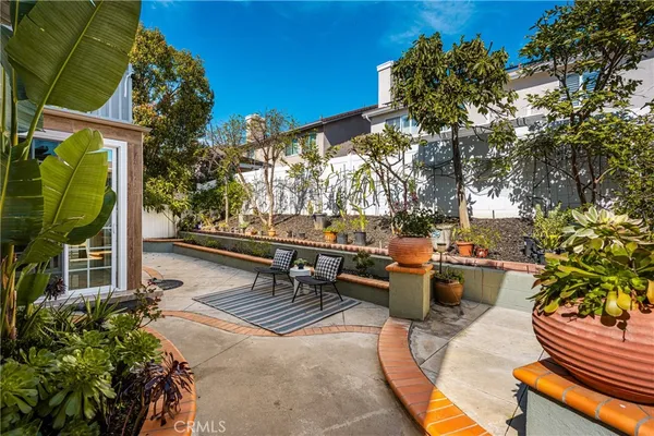 $1,988,000 | 7 Carriage Drive, Irvine, CA 92602