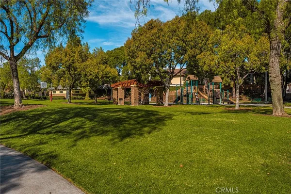 $1,988,000 | 7 Carriage Drive, Irvine, CA 92602