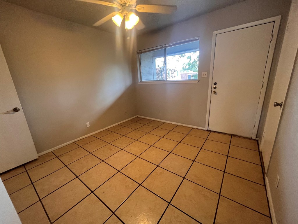 4303 Duval Street, Unit 302 Austin, TX 78751 - Photo 7 of 10