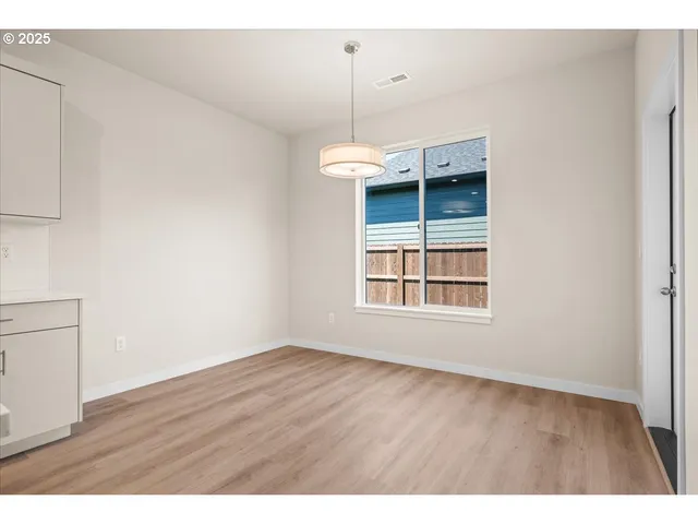 $569,900 | 12316 Northeast 107th Way, Vancouver, WA 98682