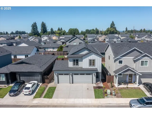 $569,900 | 12316 Northeast 107th Way, Vancouver, WA 98682