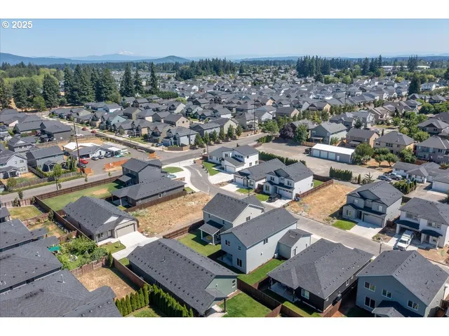 $569,900 | 12316 Northeast 107th Way, Vancouver, WA 98682