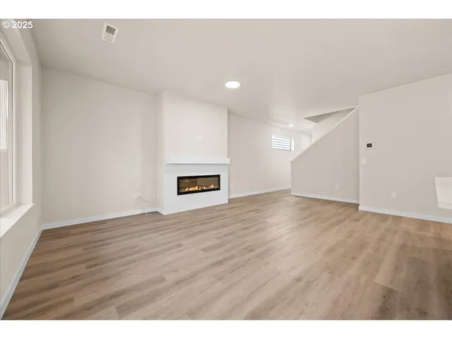 $569,900 | 12316 Northeast 107th Way, Vancouver, WA 98682