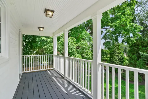 $1,950,000 | 215 Old Post Road, Fairfield, CT 06824