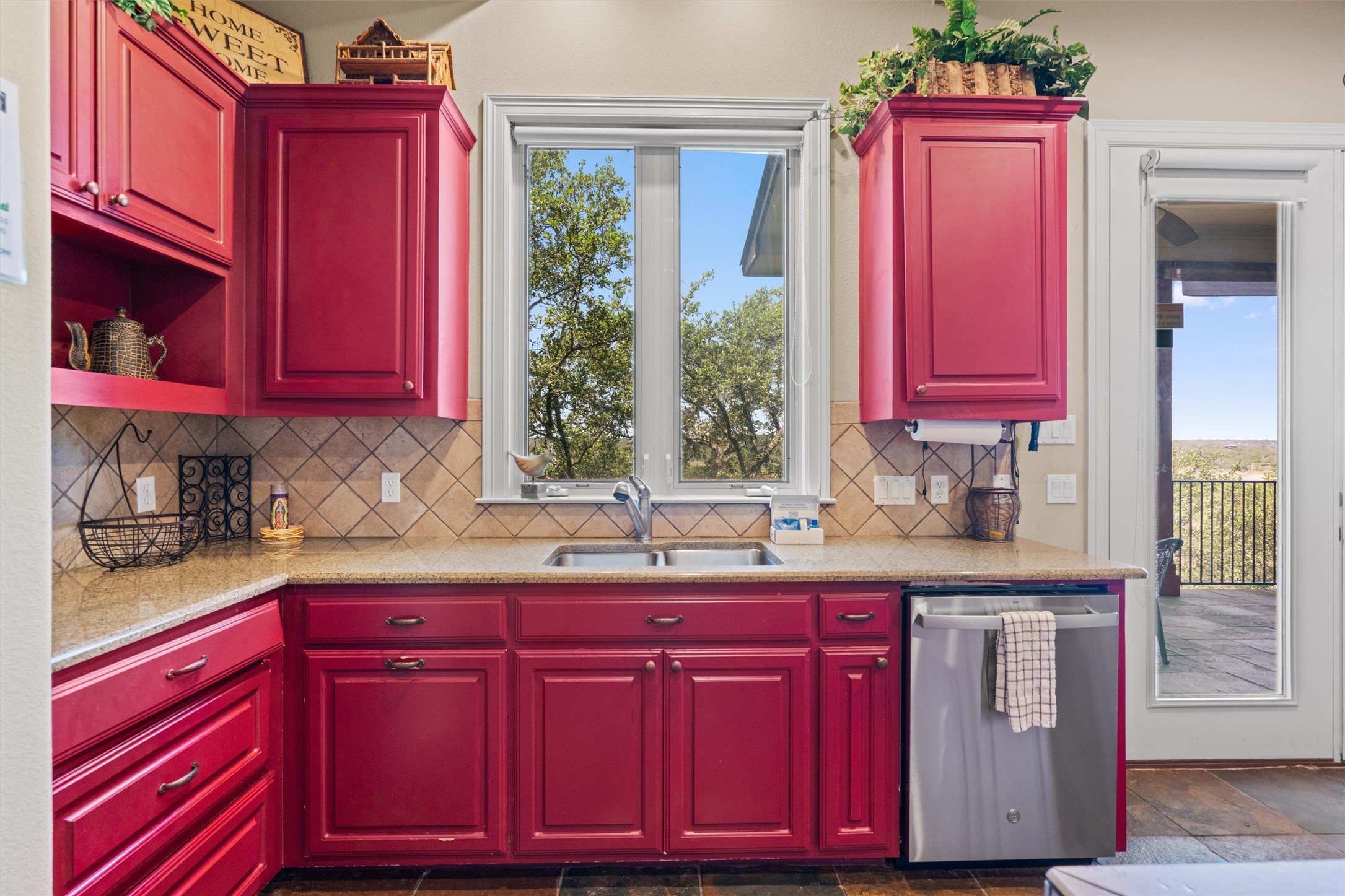 1017 Coventry Road Spicewood, TX 78669 - Photo 13 of 50