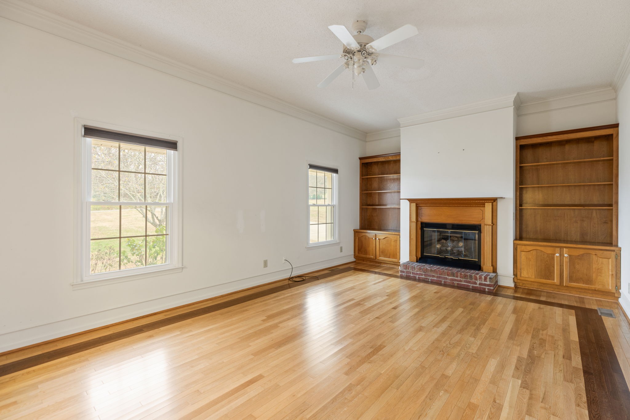 1086 Cliff White Road Columbia, TN 38401 - Photo 4 of 28 Gallery Image 4