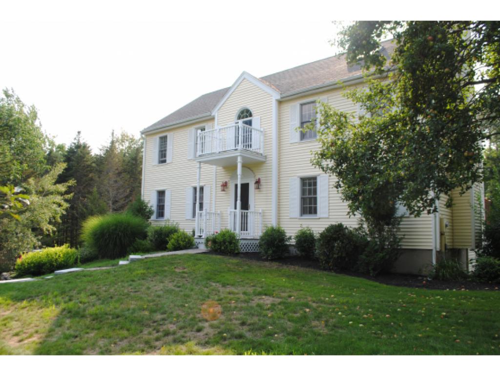 2 Deer Run Road North Hampton, NH 03862 - Photo 3 of 24