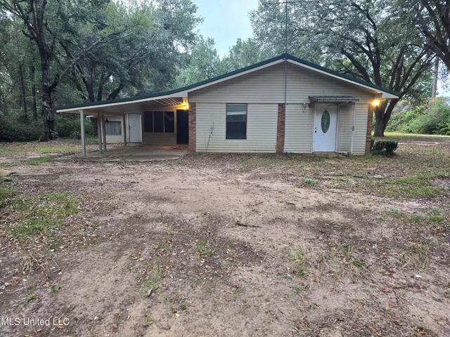 $230,000 | 8105 Highway 613, Lucedale, MS 39452