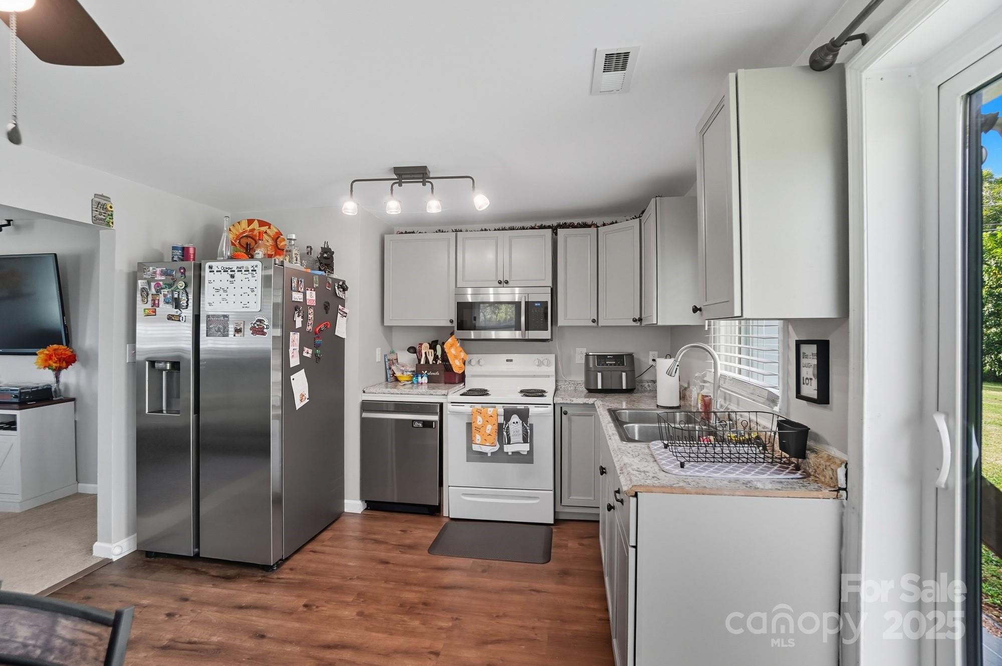 210 Roy Bell Road Kings Mountain, NC 28086 - Photo 11 of 30