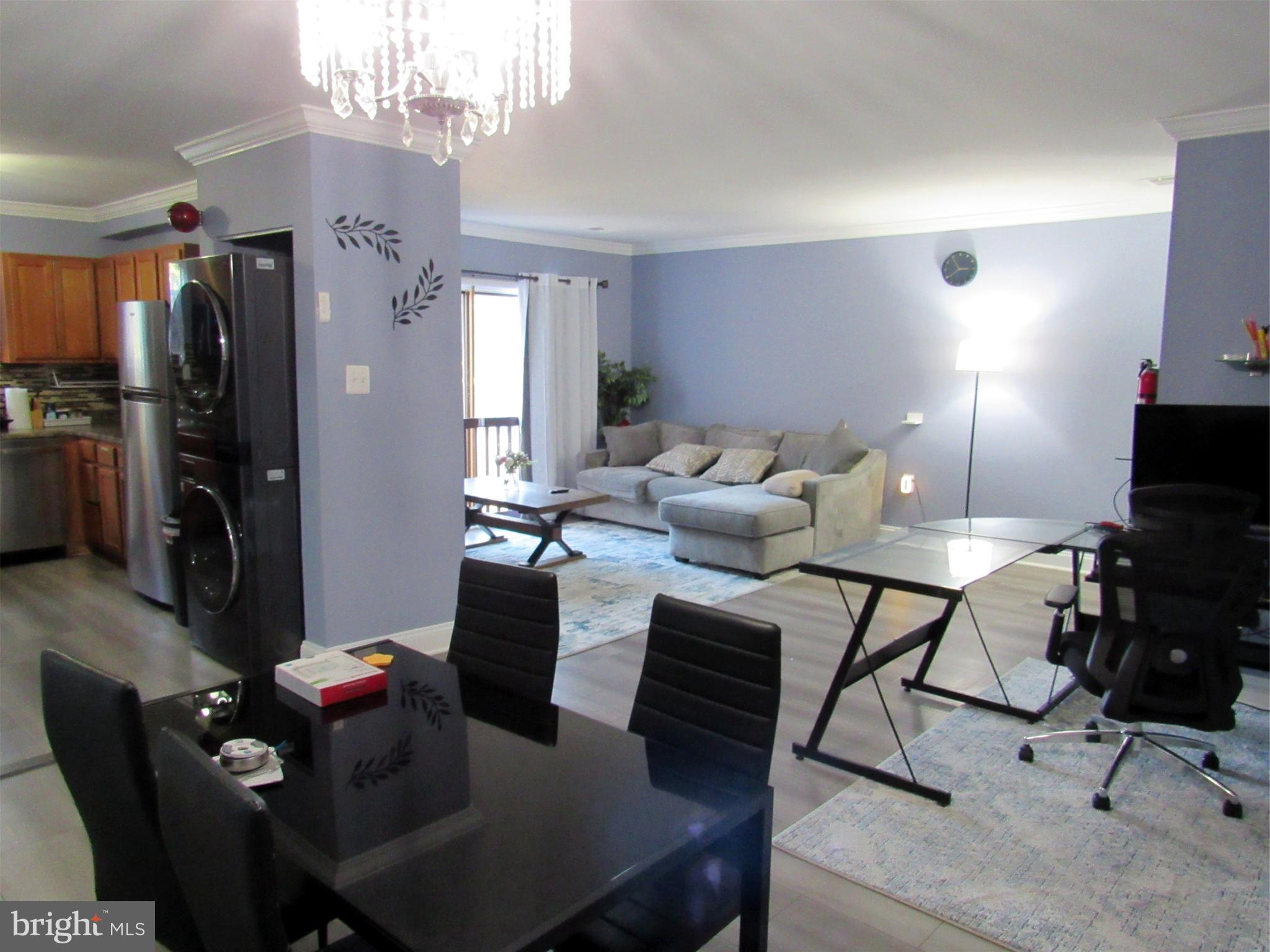 3924 Rolling Rd., Unit B6 Baltimore, MD 21208 - Photo 4 of 23 View from Dining Area