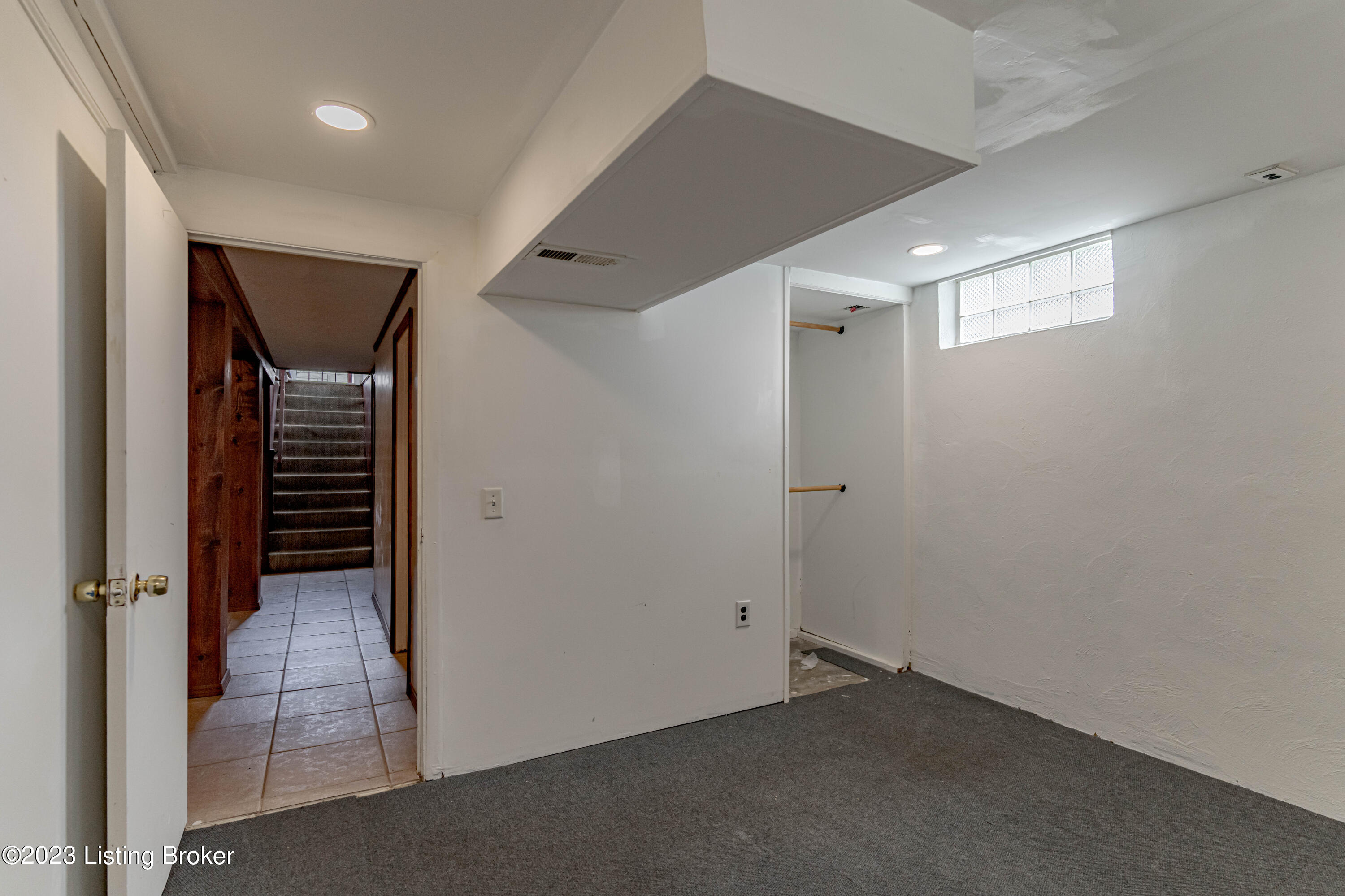 4919 Cane Run Road Louisville, KY 40216 - Photo 41 of 48 DSC05860