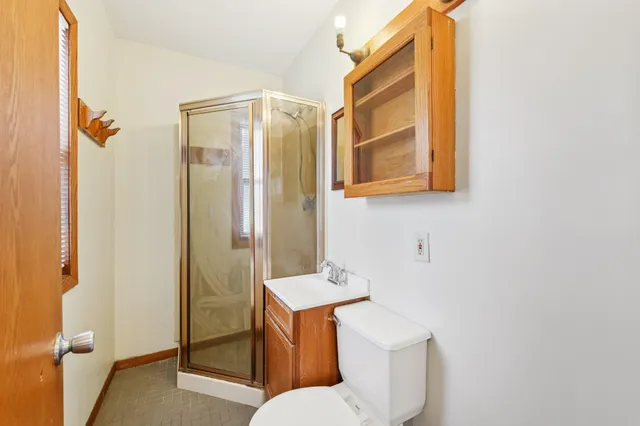 $1,950 | 661 Surrey Avenue East, St. Paul, MN 55106