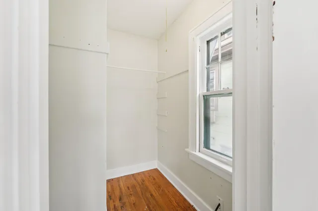 $1,950 | 661 Surrey Avenue East, St. Paul, MN 55106