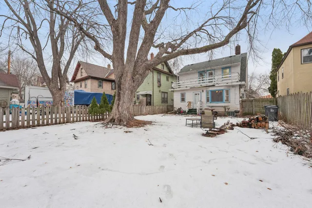 $1,950 | 661 Surrey Avenue East, St. Paul, MN 55106