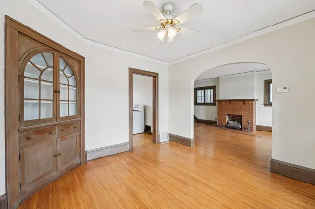 $1,950 | 661 Surrey Avenue East, St. Paul, MN 55106