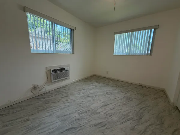 $1,300 | 1531 Garfield Street, Unit 1, Hollywood, FL 33020